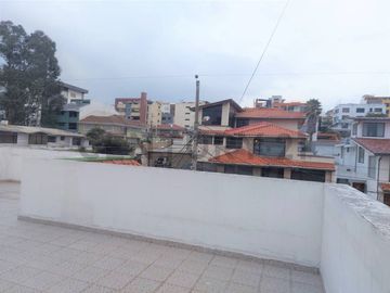 EN VENTA CASA URBANIZACION ORQUIDEAS DEL NORTE