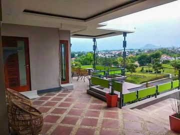 Rumah Hook 2 Lantai Luas 342 di Greenhill Karangploso kota Malang
