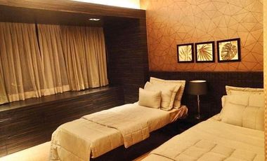 Condominium 1 Bedroom: 1 Bedroom Condo For Sale in One Shangri-La Place Ortigas Center Mandaluyong City