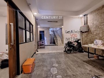 HOT SALE Dijual Cepat Ruko 3 Lantai Di Kebayoran Lama Jak Sel