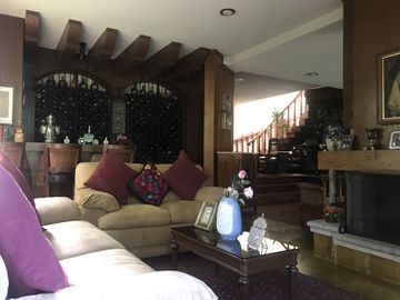Residencia en Venta en el Condominio El Bosque!!