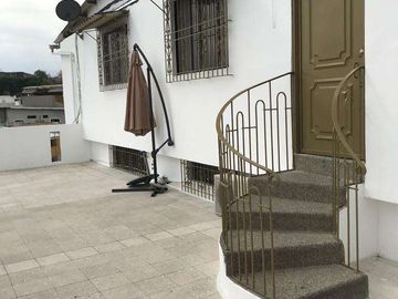 C086 - Venta Casa en Bellavista Rentera - Norte de Guayaquil