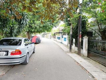 Rumah Dijual di Bukit Duri Dekat Stasiun Tebet