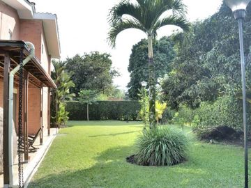 casa condominio en venta en pance. Cod V12270