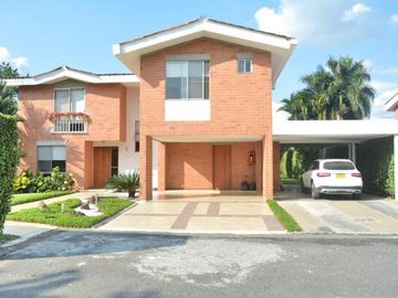 casa condominio en venta en pance. Cod V12270