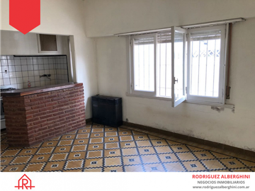 Casa a la venta! (Calle 25 e/24 y 26)