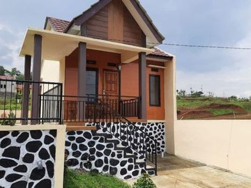 Rumah baru dijual pemandangan bagus asri sejuk Bandung