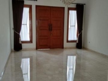 DIJUAL RUMAH MEWAH CILANDAK JAKARTA SELATAN LUAS 500 SEMI FURNISHED BRANDED HIGH END SIAP HUNI TERAWAT ASRI BAGUS NYAMAN