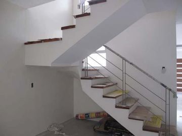 House and Lot in QC Visayas Ave for