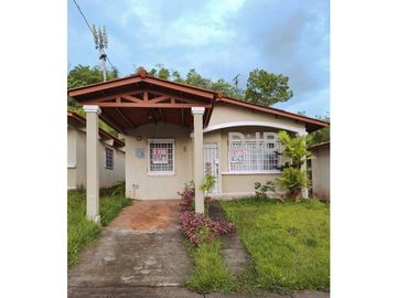 ALQUILER Y VENTA CASA EN ARRAIJN LAGO EMPERADOR