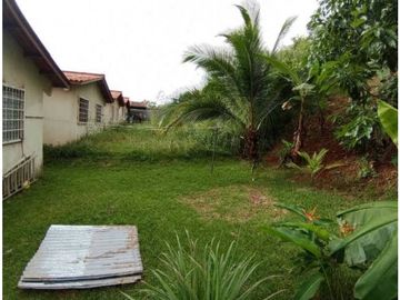 ALQUILER Y VENTA CASA EN ARRAIJN LAGO EMPERADOR