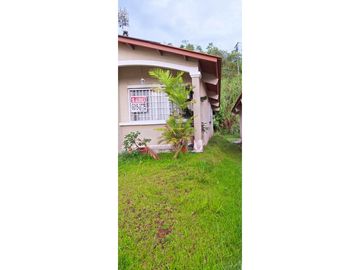 ALQUILER Y VENTA CASA EN ARRAIJN LAGO EMPERADOR
