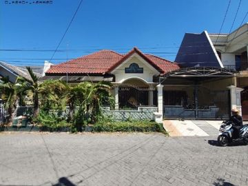 Rumah Wisma Mukti Klampis STRATEGIS SIAP HUNI MURAH, row 3 mobil