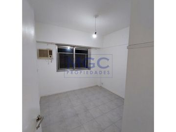 ALMAGRO - VENTA -    3 AMB. APTO PROF.   - COCHERA FIJA - RETASADO!!!!!!