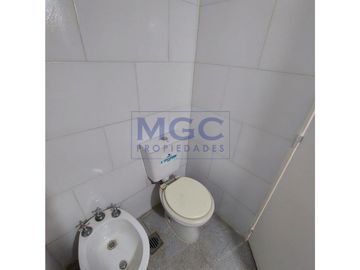 ALMAGRO - VENTA -    3 AMB. APTO PROF.   - COCHERA FIJA - RETASADO!!!!!!