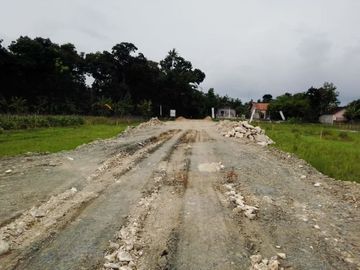 Di Daerah Istimewa Yogyakarta Rumah dekat Candi Prambanan