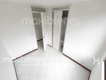 apartamento en arriendo en calasanz. Cod A72299
