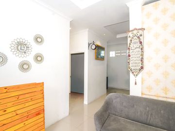 Rumah Strategis 14 Menit ke RSUD Pasar Minggu LT 102 Bisa KPR J-48248