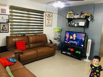 Three Bedroom House for SALE in Brgy. Cuayan Angeles City Near Clark with pool