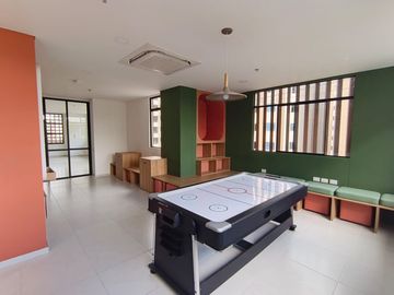 apartamento en arriendo en el vivero. Cod A127497