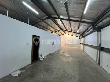 Disewa Gudang Elang Laut Sentra Industri Luas Bangunan 720M 3 Lantai Ready