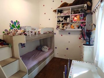 Depto.tipo casa de 6 ambientes en Venta en Almagro