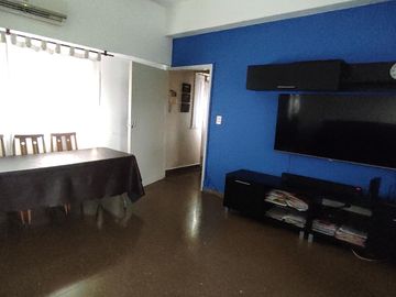 Depto.tipo casa de 6 ambientes en Venta en Almagro