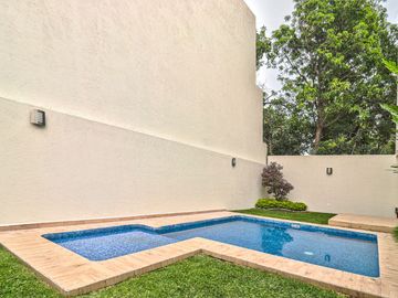 Casa en Condominio en Lomas de Cuernavaca Temixco - CAEN-1009-Cd*