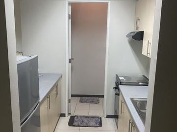 THE COLUMNS LEGAZPI VILLAGE MAKATI 1BR P35K/MO FURNISHED