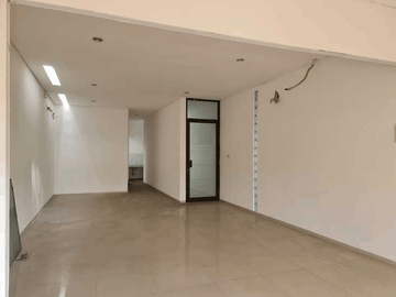 Rumah Lokasi Strategis Di Cipinang Muara S6054