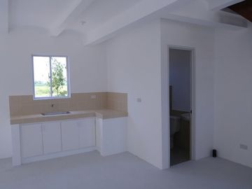 Cara Unit with Carport and Balconu in Camella/ Lessandra Pili - Dave