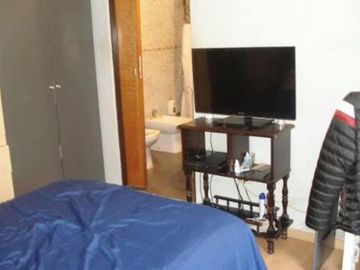 CASA DE 4 AMBIENTES, PATIO, GARAGE ZONA MATADEROS