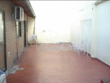 CASA DE 4 AMBIENTES, PATIO, GARAGE ZONA MATADEROS