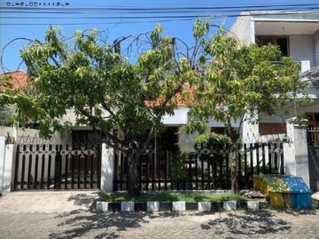 Rumah Manyar Kartika Strategis, Row 3.5 Mobil