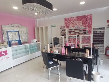 LOCAL EN VENTA POR PLAZA KRYSTAL, EN PLAZA ALAMOS, PRADOS AGUA AZUL PUEBLA