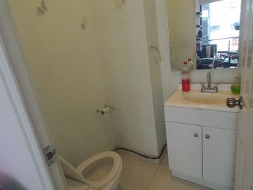 LOCAL EN VENTA POR PLAZA KRYSTAL, EN PLAZA ALAMOS, PRADOS AGUA AZUL PUEBLA