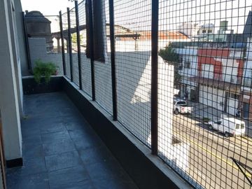 Hermoso Ph 3 Amb Al Frente Con Balcón - Terraza - Parrilla - 2 piso por escalera