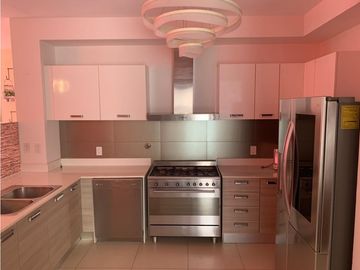 Se Vende Casa Moderna ¡Amoblada! en Panamá Pacifico