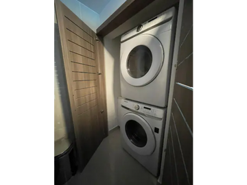 SEA CONFIABLE VENDE O ALQUILA PH 43 GREEN VIEW AVENIDA BALBOA