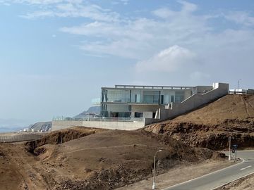 MARAVILLOSA CASA DE PLAYA EN VENTA, PLAYA POSEIDÓN, PUCUSANA