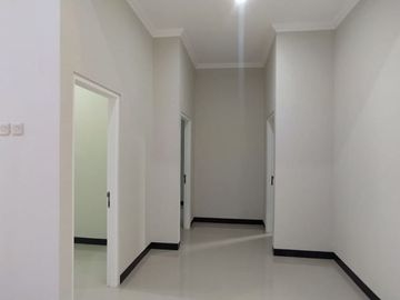 Rumah Baru siap huni 3 kamar tidur di Utara Pasar Cebongan