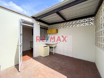 Venta De Dos Casas En Condominio