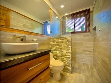 Venta Casa Campestre Infinity pool Parcelacion 10 minutos Llanogrande