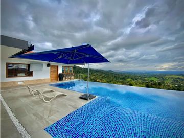 Venta Casa Campestre Infinity pool Parcelacion 10 minutos Llanogrande
