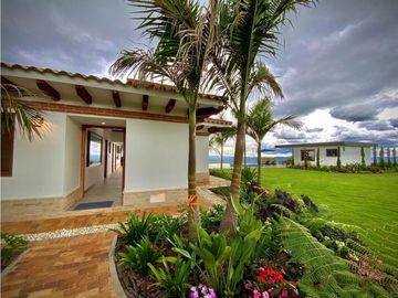 Venta Casa Campestre Infinity pool Parcelacion 10 minutos Llanogrande
