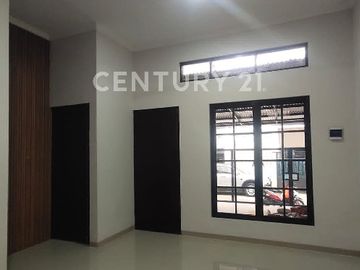 DIJUAL RUMAH BARU SIAP HUNI Di Harapan Indah  Bekasi