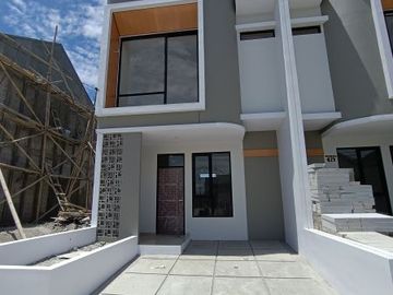 Rumah 2 Lantai di Ciwastra dkt Tol Gedebage, Metro Indah Mall