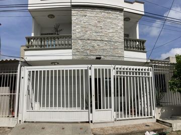casa en venta en los almendros. Cod V103253