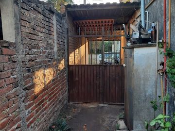 VENTA dos Casas - mismo lote ATENCION INVERSORES