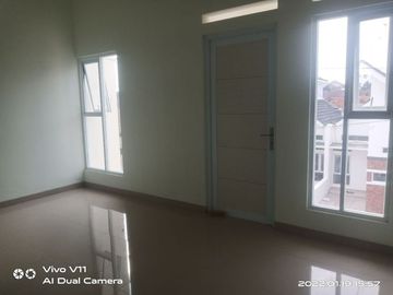 BEST SELLER di Bandung Timur Cileunyi Rumah 2LT Harga Dibawah 1M